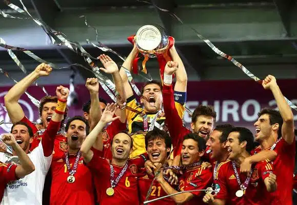 Maiores campões da Eurocopa. Foto: UEFA/Reprodução.