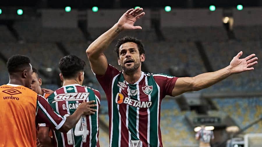 Fred, ex-jogador do Fluminense, comemorando uma vitória na Copa do Brasil